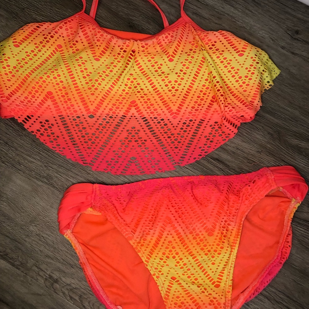 OPI•ORANGE/YELLOW•2pc•OMBRÉ BATHING SUIT•Gorgeous